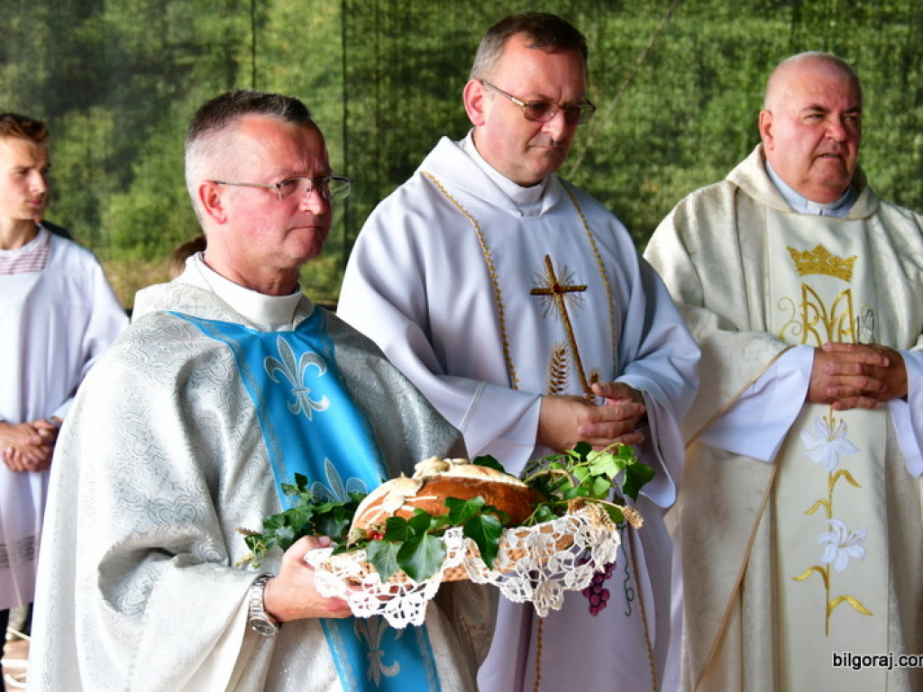 Dożynki w Gminie Biłgoraj. Dziękowano Bogu za łaski, rolnikom za pracę (FOTO)