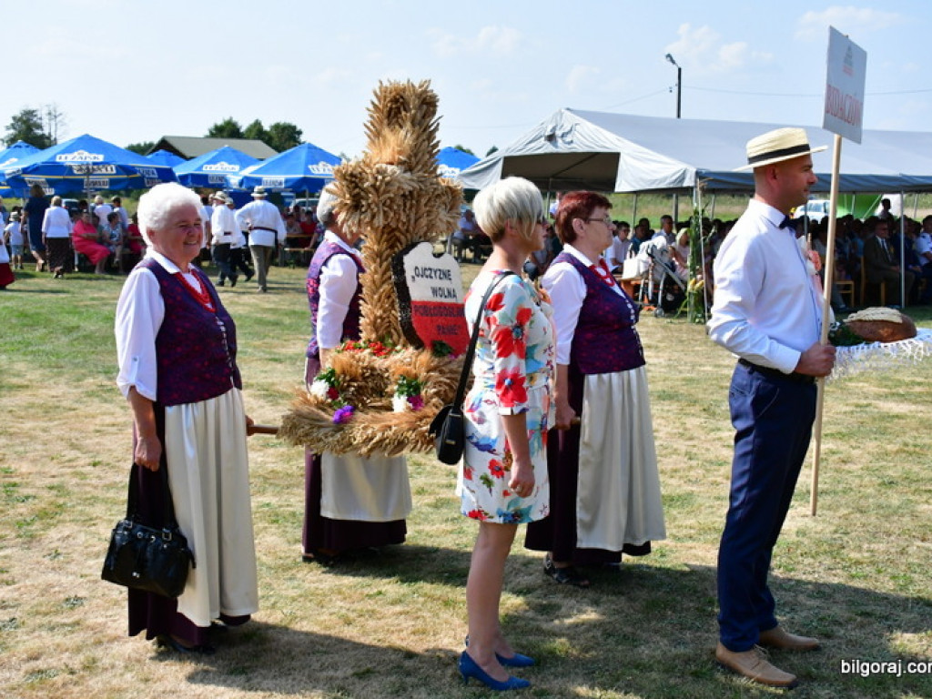 Dożynki w Gminie Biłgoraj. Dziękowano Bogu za łaski, rolnikom za pracę (FOTO)