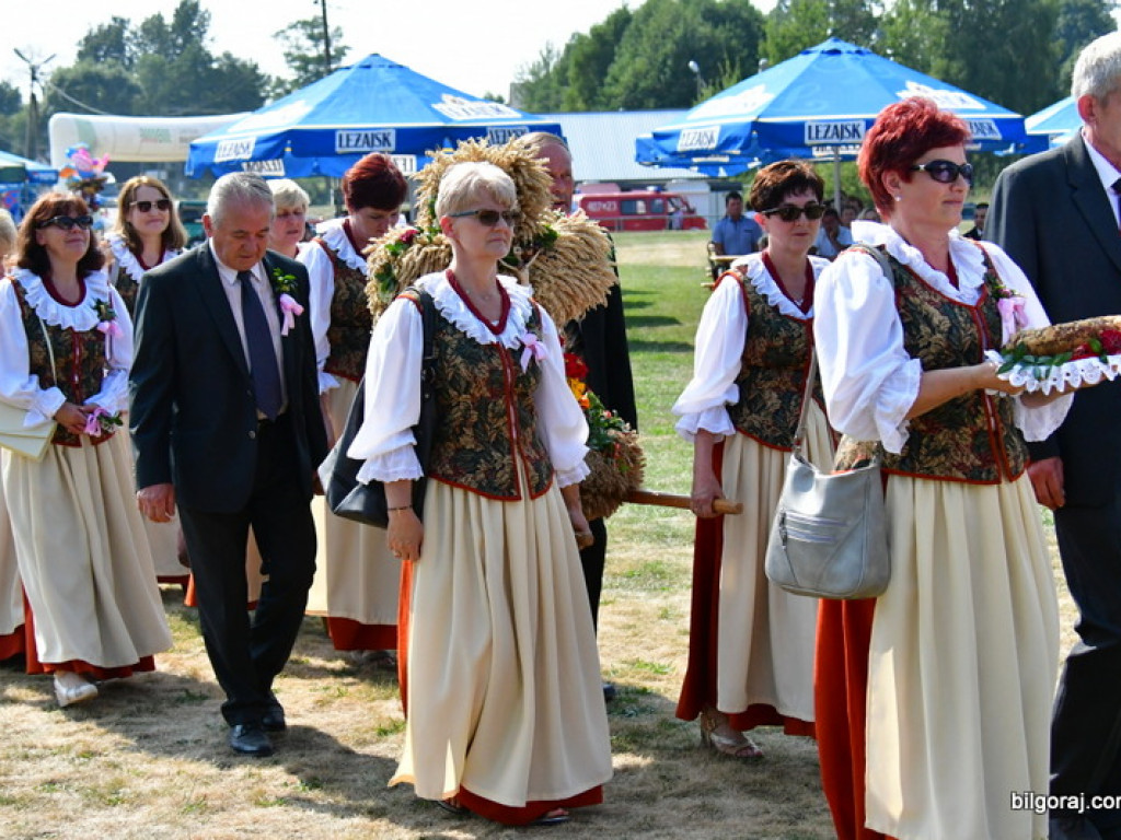 Dożynki w Gminie Biłgoraj. Dziękowano Bogu za łaski, rolnikom za pracę (FOTO)