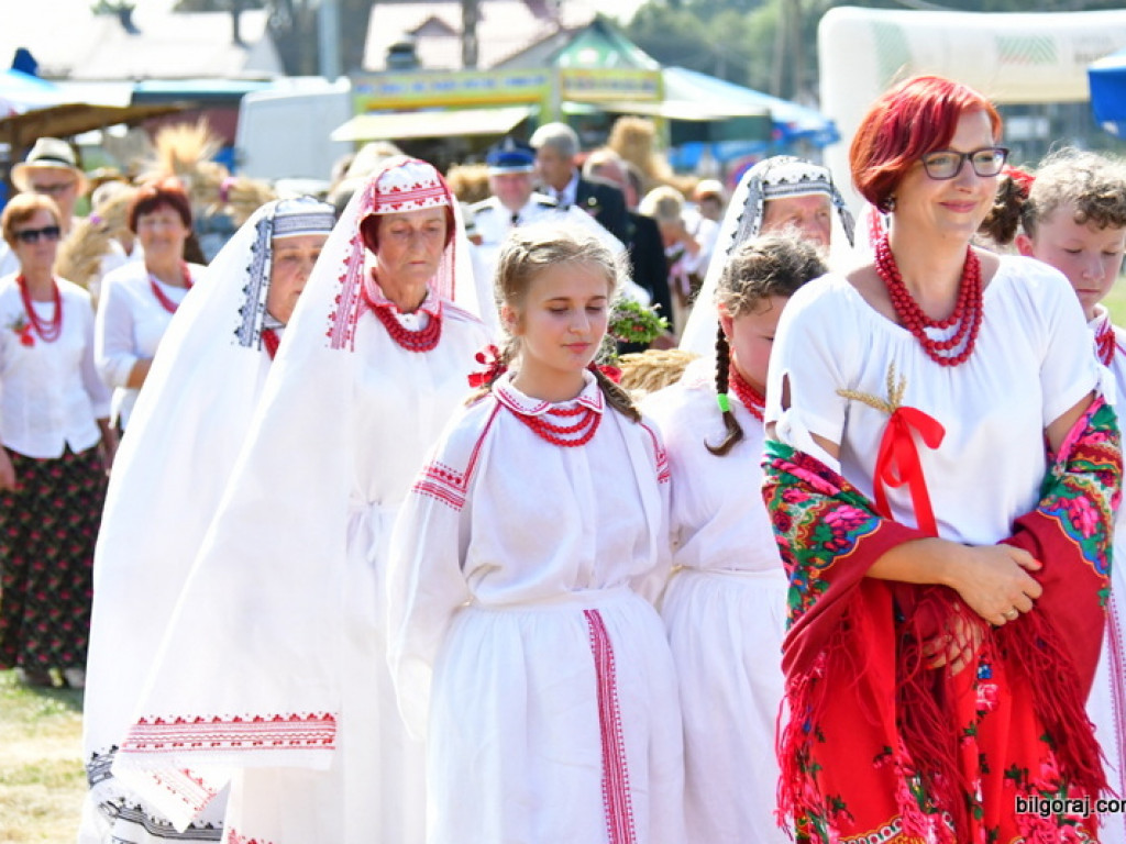 Dożynki w Gminie Biłgoraj. Dziękowano Bogu za łaski, rolnikom za pracę (FOTO)