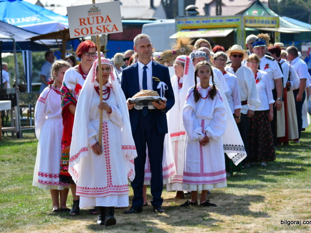 Dożynki w Gminie Biłgoraj. Dziękowano Bogu za łaski, rolnikom za pracę (FOTO)