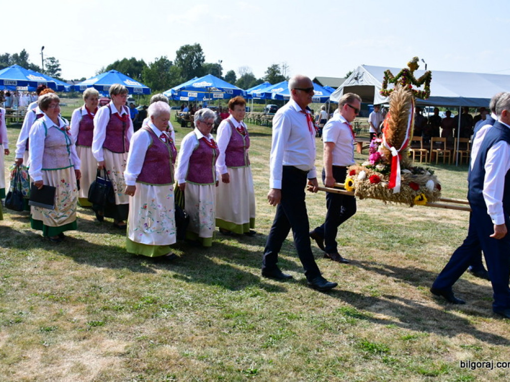 Dożynki w Gminie Biłgoraj. Dziękowano Bogu za łaski, rolnikom za pracę (FOTO)