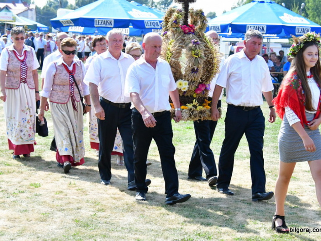 Dożynki w Gminie Biłgoraj. Dziękowano Bogu za łaski, rolnikom za pracę (FOTO)