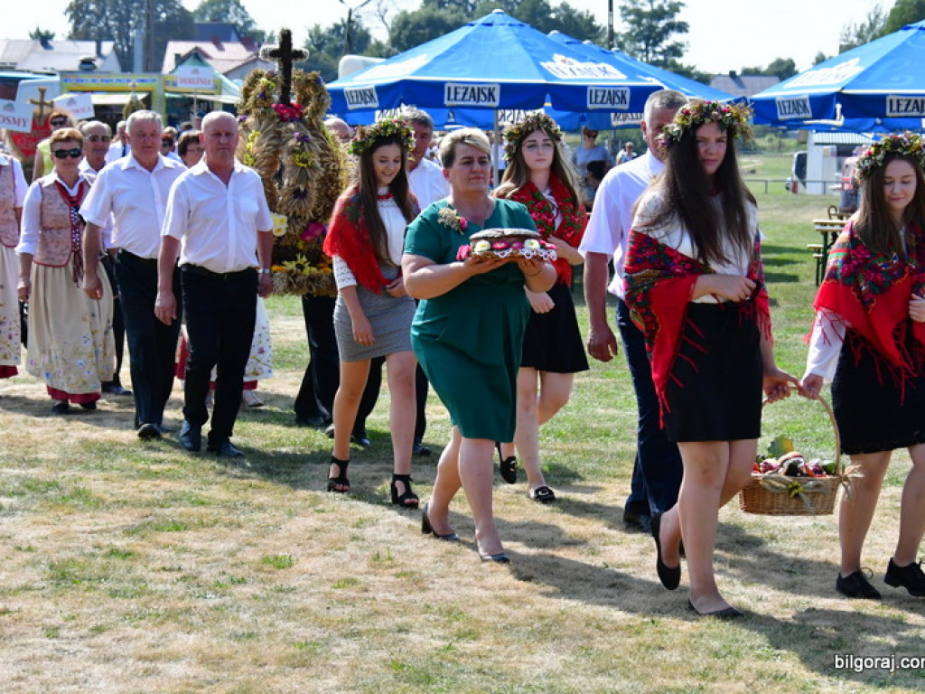 Dożynki w Gminie Biłgoraj. Dziękowano Bogu za łaski, rolnikom za pracę (FOTO)