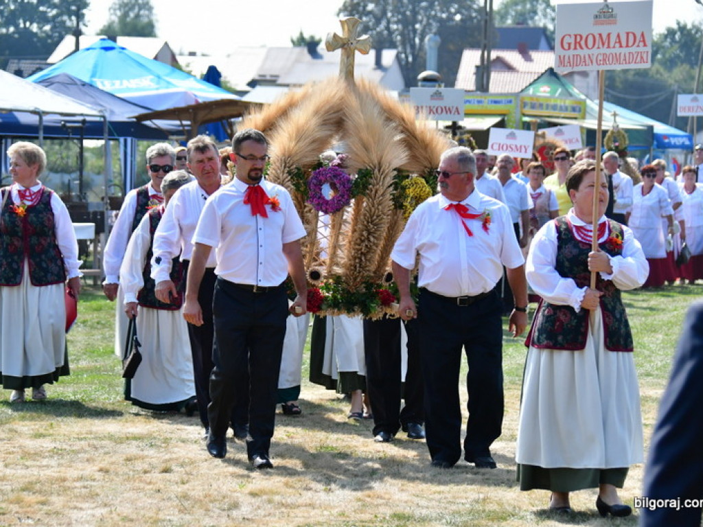 Dożynki w Gminie Biłgoraj. Dziękowano Bogu za łaski, rolnikom za pracę (FOTO)