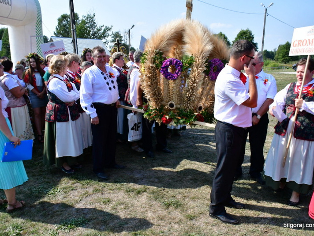 Dożynki w Gminie Biłgoraj. Dziękowano Bogu za łaski, rolnikom za pracę (FOTO)