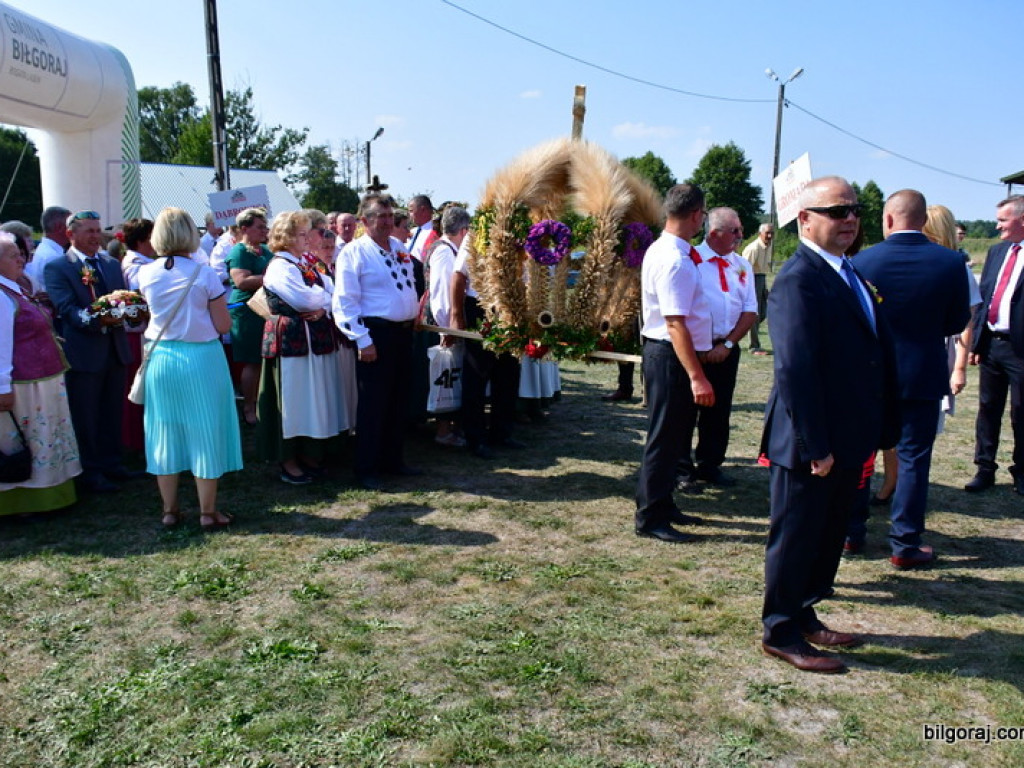 Dożynki w Gminie Biłgoraj. Dziękowano Bogu za łaski, rolnikom za pracę (FOTO)