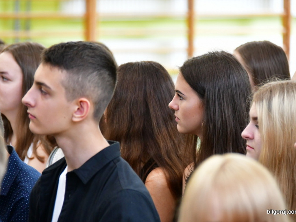 W szkołach powiatu biłgorajskiego zainaugurowano nowy rok szkolny (FOTO)