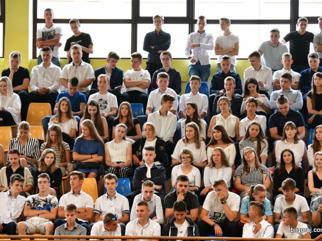 W szkołach powiatu biłgorajskiego zainaugurowano nowy rok szkolny (FOTO)