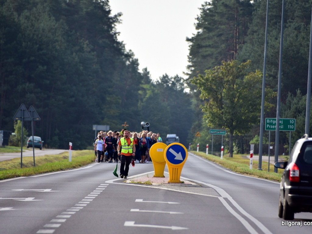 Na pielgrzymim szlaku do Janowskiej Pani (FOTO)