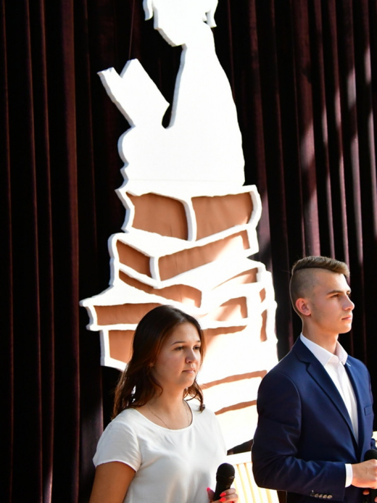 Powiatowa inauguracja roku szkolnego (FOTO, VIDEO)