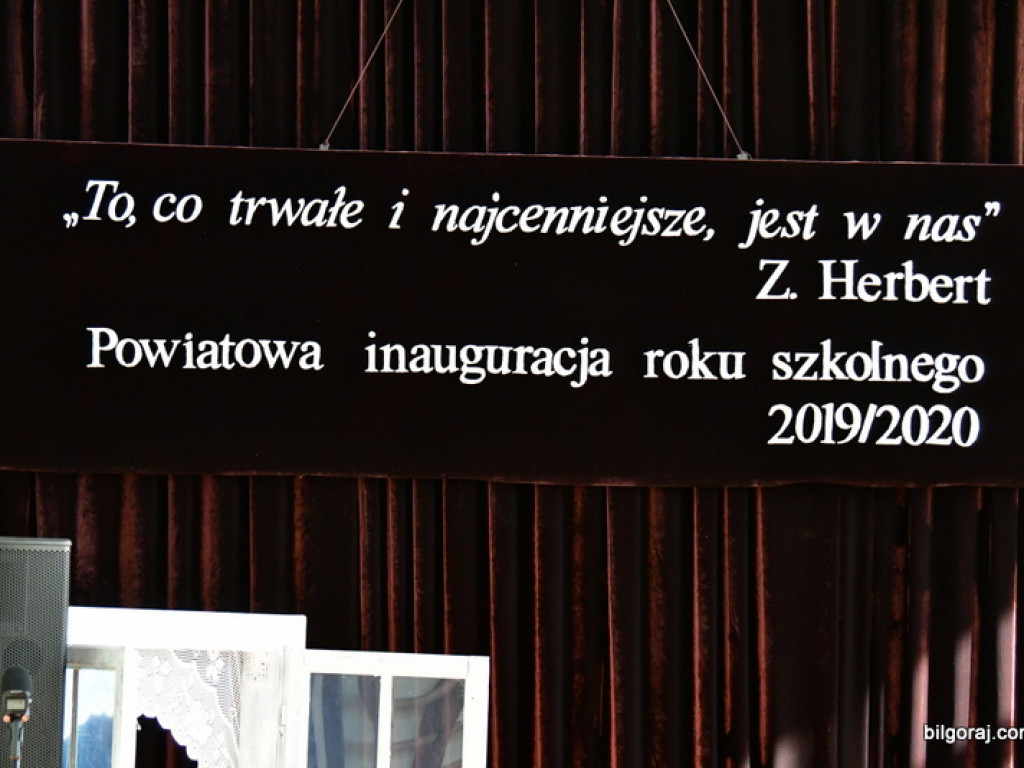 Powiatowa inauguracja roku szkolnego (FOTO, VIDEO)