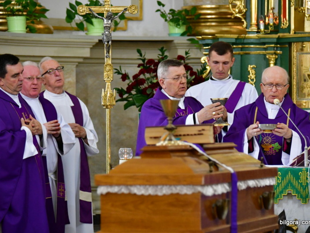 Msza żałobna za ks. Eugeniusza Tatarczaka (FOTO)