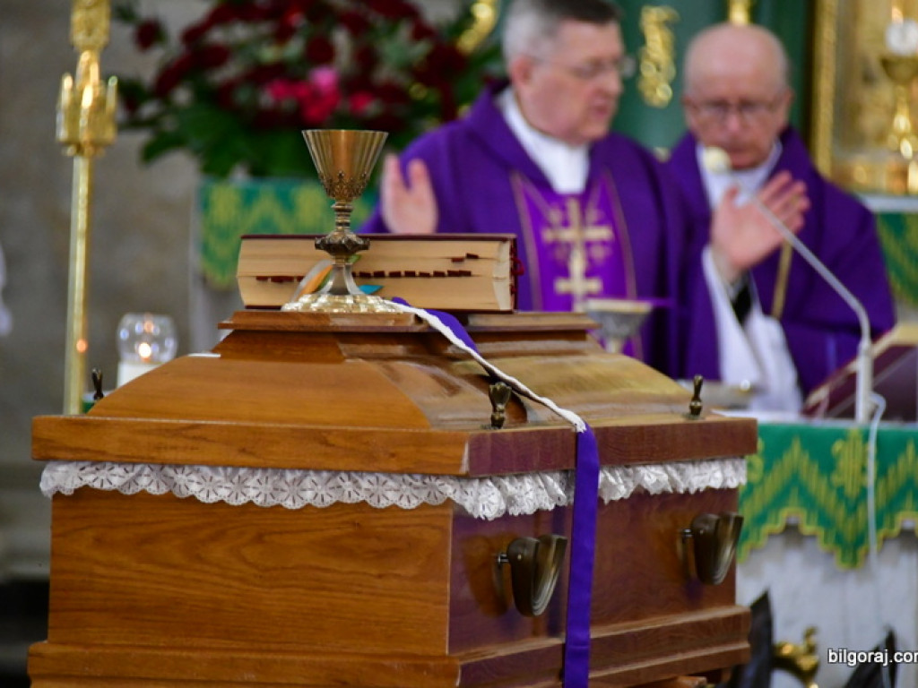 Msza żałobna za ks. Eugeniusza Tatarczaka (FOTO)