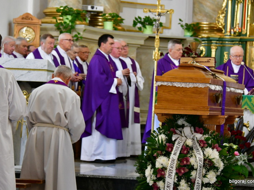 Msza żałobna za ks. Eugeniusza Tatarczaka (FOTO)