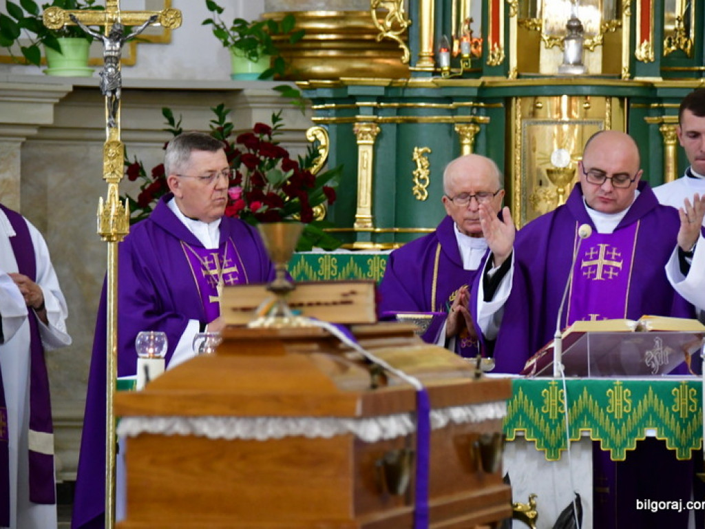 Msza żałobna za ks. Eugeniusza Tatarczaka (FOTO)
