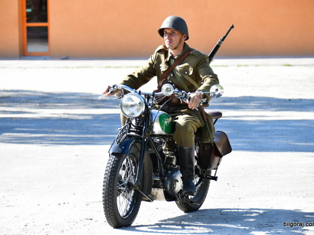 Rajd historyczny trasą walk Warszawskiej Brygady Pancerno - Motorowej (FOTO)
