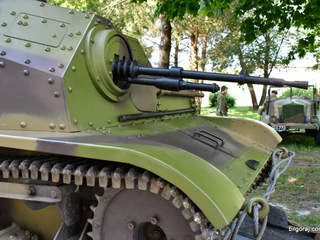 Rajd historyczny trasą walk Warszawskiej Brygady Pancerno - Motorowej (FOTO)