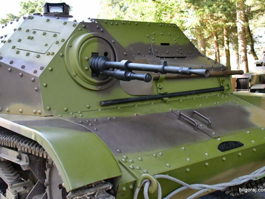 Rajd historyczny trasą walk Warszawskiej Brygady Pancerno - Motorowej (FOTO)