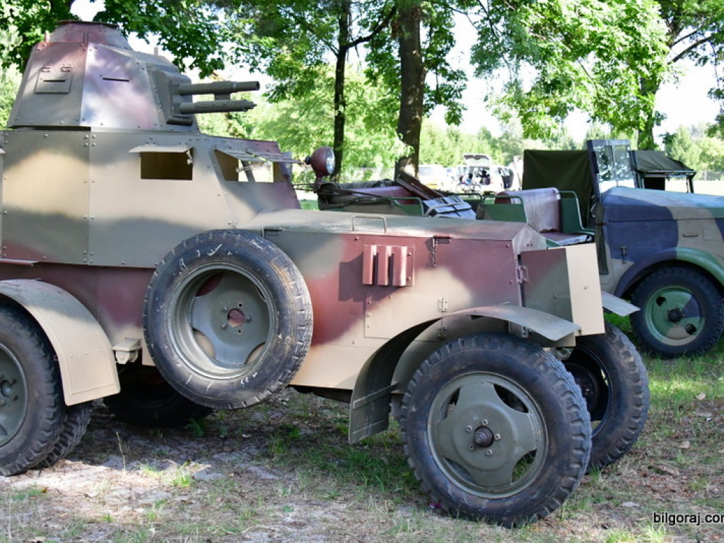 Rajd historyczny trasą walk Warszawskiej Brygady Pancerno - Motorowej (FOTO)