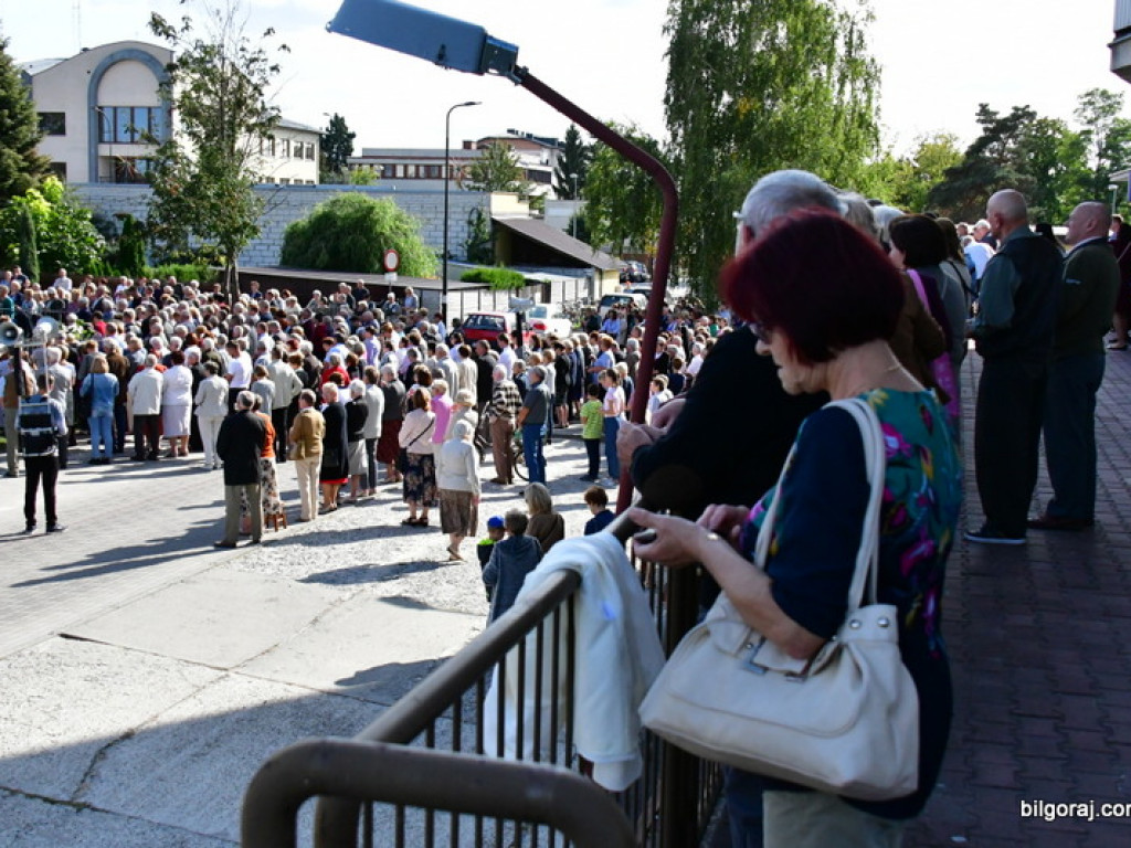 Polska pod krzyżem. Biłgoraj łączył się w modlitwie z ogólnopolską akcją organizowaną we Włocławsku (FOTO)