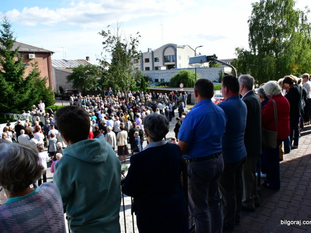 Polska pod krzyżem. Biłgoraj łączył się w modlitwie z ogólnopolską akcją organizowaną we Włocławsku (FOTO)