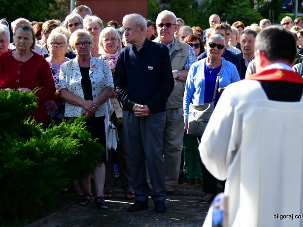 Polska pod krzyżem. Biłgoraj łączył się w modlitwie z ogólnopolską akcją organizowaną we Włocławsku (FOTO)