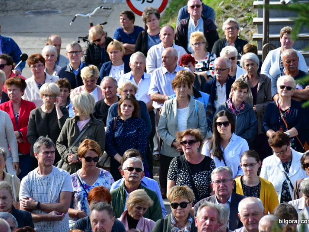 Polska pod krzyżem. Biłgoraj łączył się w modlitwie z ogólnopolską akcją organizowaną we Włocławsku (FOTO)