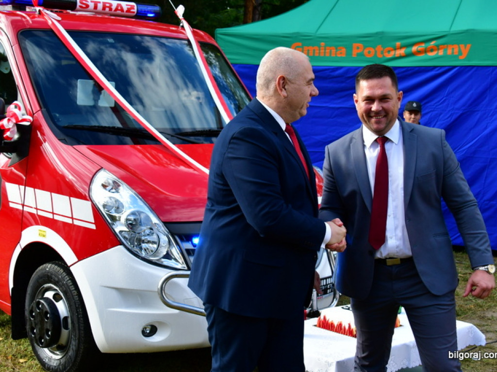 Nowy samochód dla strażaków ochotników z OSP Jedlinki (FOTO)
