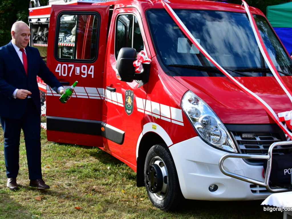 Nowy samochód dla strażaków ochotników z OSP Jedlinki (FOTO)