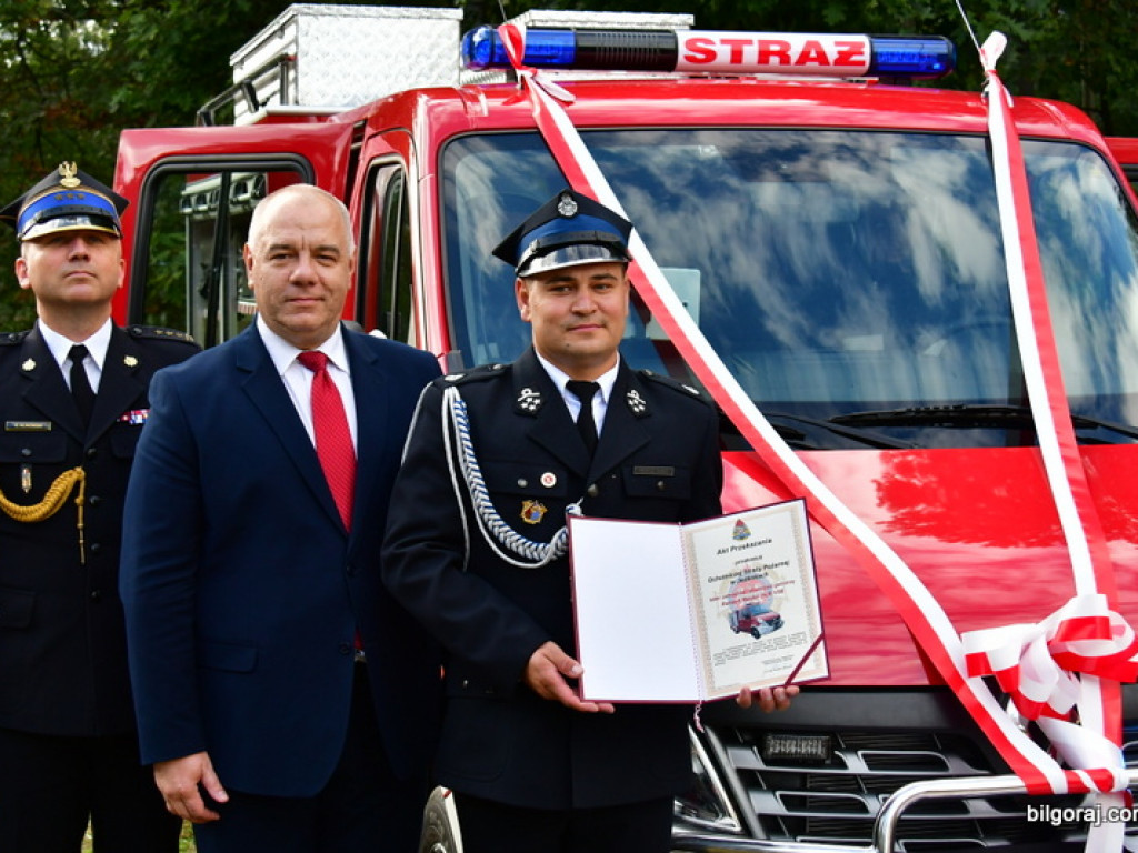 Nowy samochód dla strażaków ochotników z OSP Jedlinki (FOTO)