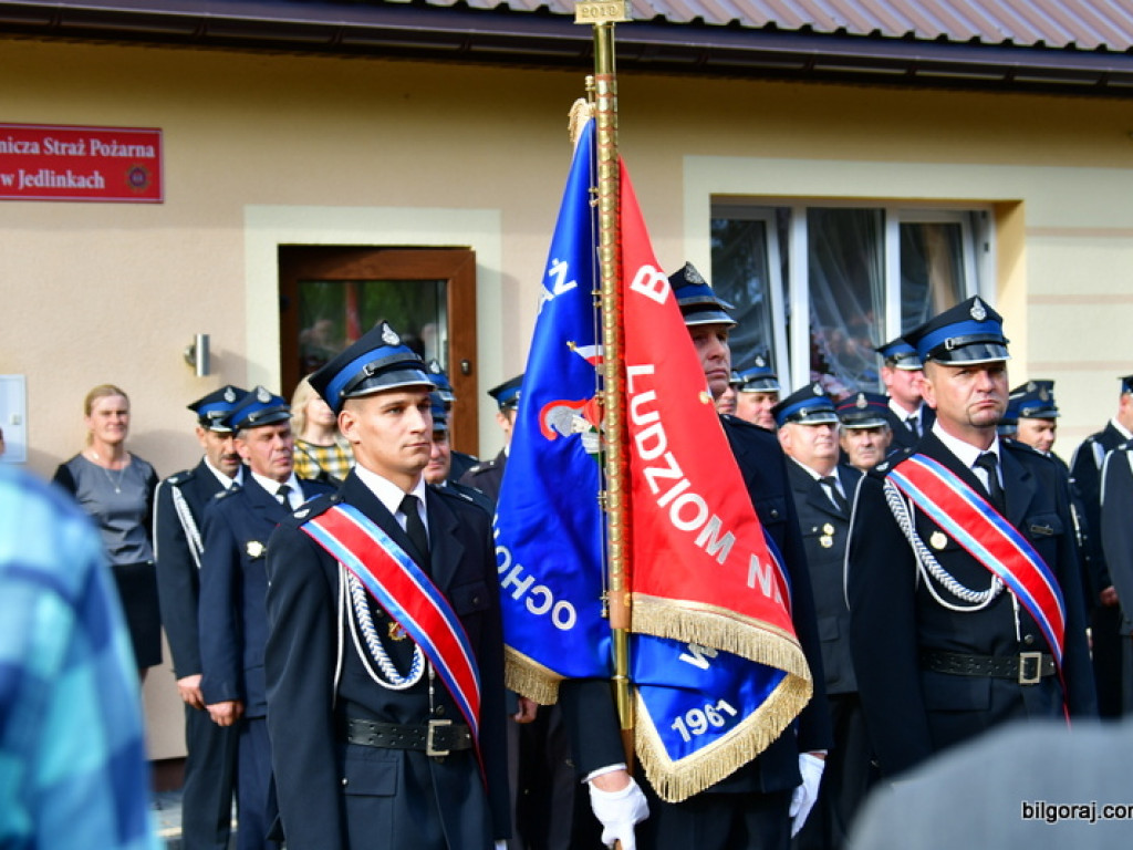 Nowy samochód dla strażaków ochotników z OSP Jedlinki (FOTO)