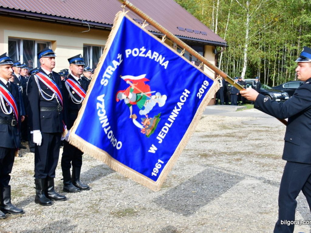 Nowy samochód dla strażaków ochotników z OSP Jedlinki (FOTO)