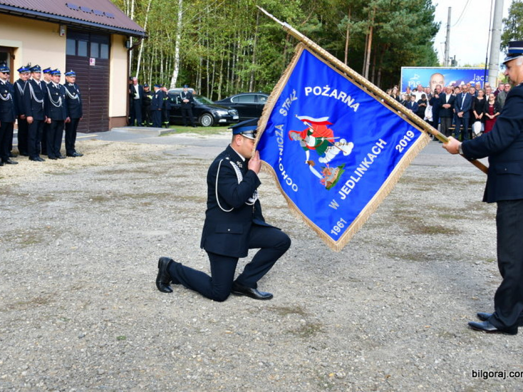 Nowy samochód dla strażaków ochotników z OSP Jedlinki (FOTO)