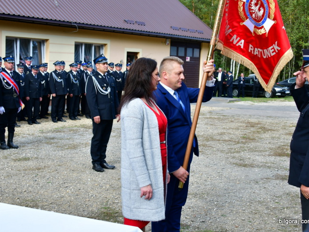 Nowy samochód dla strażaków ochotników z OSP Jedlinki (FOTO)