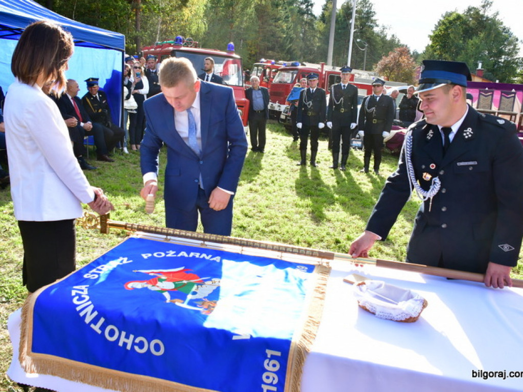 Nowy samochód dla strażaków ochotników z OSP Jedlinki (FOTO)