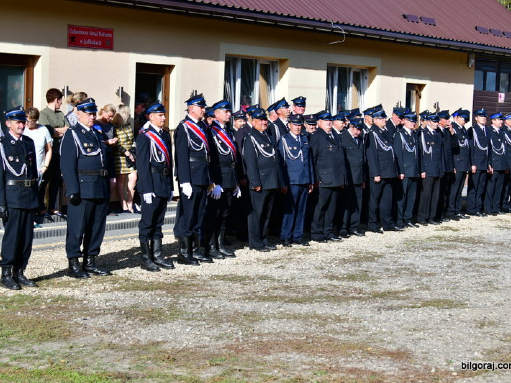 Nowy samochód dla strażaków ochotników z OSP Jedlinki (FOTO)