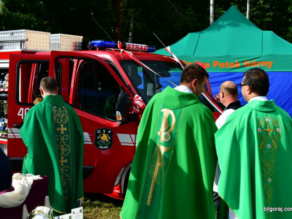 Nowy samochód dla strażaków ochotników z OSP Jedlinki (FOTO)