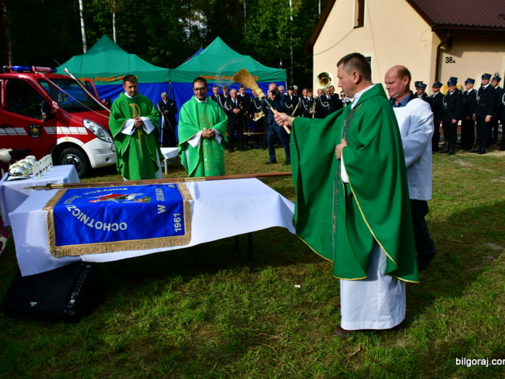 Nowy samochód dla strażaków ochotników z OSP Jedlinki (FOTO)
