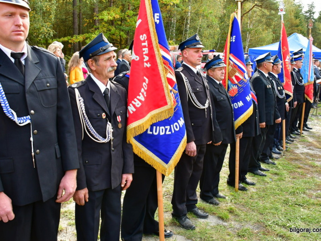 Nowy samochód dla strażaków ochotników z OSP Jedlinki (FOTO)
