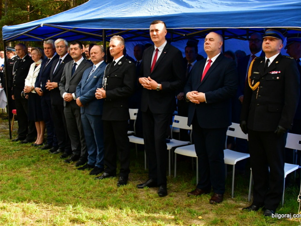 Nowy samochód dla strażaków ochotników z OSP Jedlinki (FOTO)