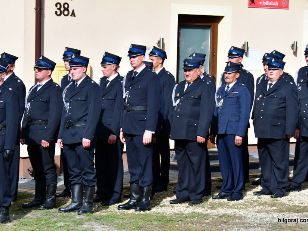Nowy samochód dla strażaków ochotników z OSP Jedlinki (FOTO)