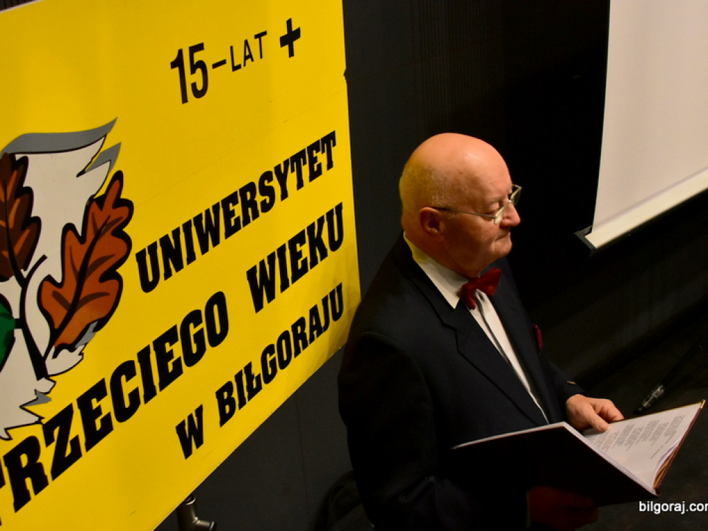 Studenci - seniorzy zainaugurowali nowy rok akademicki (FOTO)