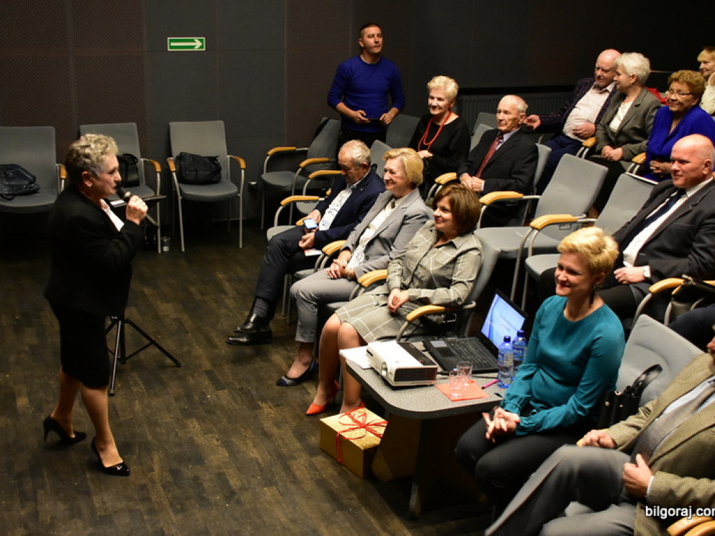 Studenci - seniorzy zainaugurowali nowy rok akademicki (FOTO)