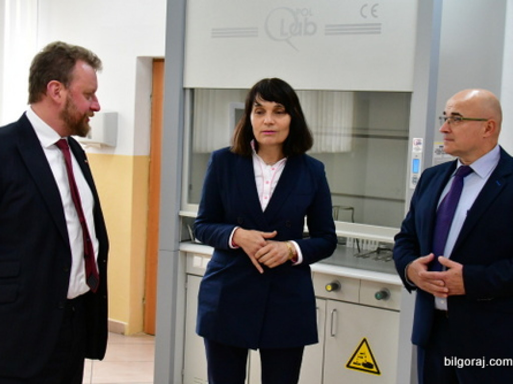 Minister zdrowia z wizytą w Medycznym Studium Zawodowym w Biłgoraju (FOTO)