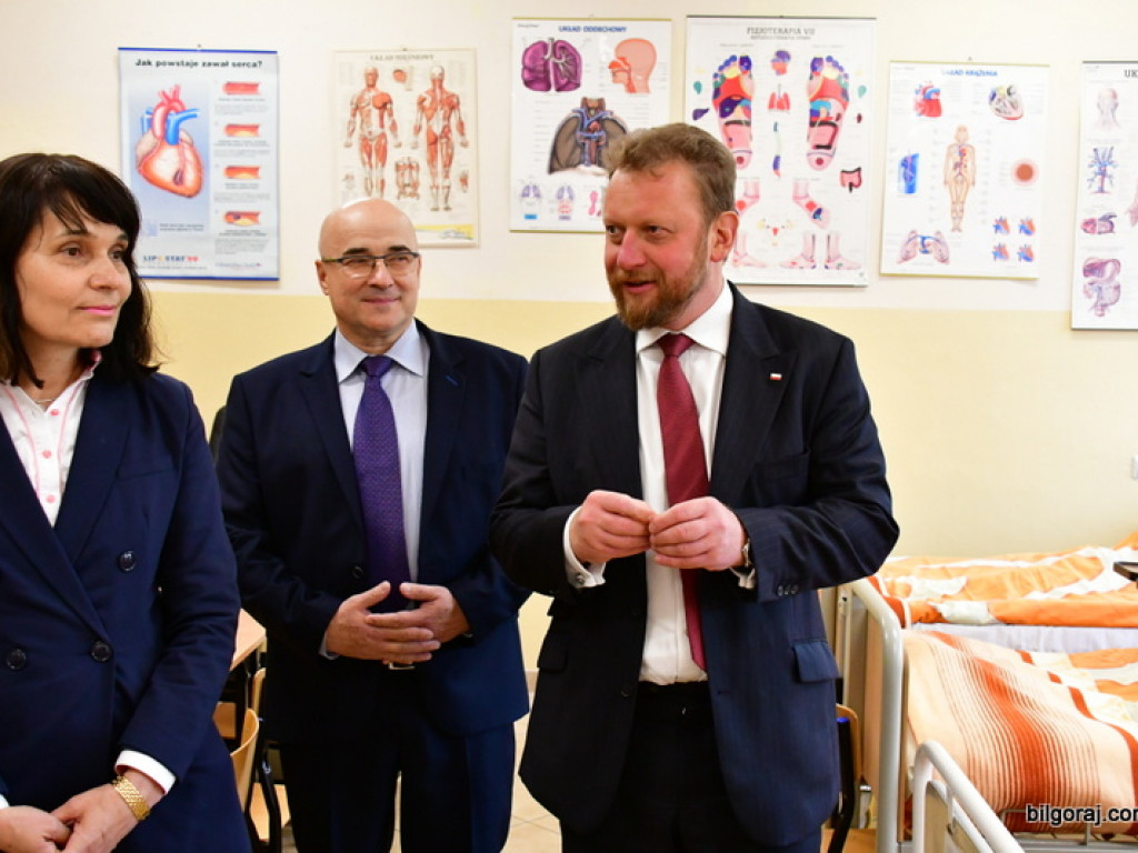 Minister zdrowia z wizytą w Medycznym Studium Zawodowym w Biłgoraju (FOTO)