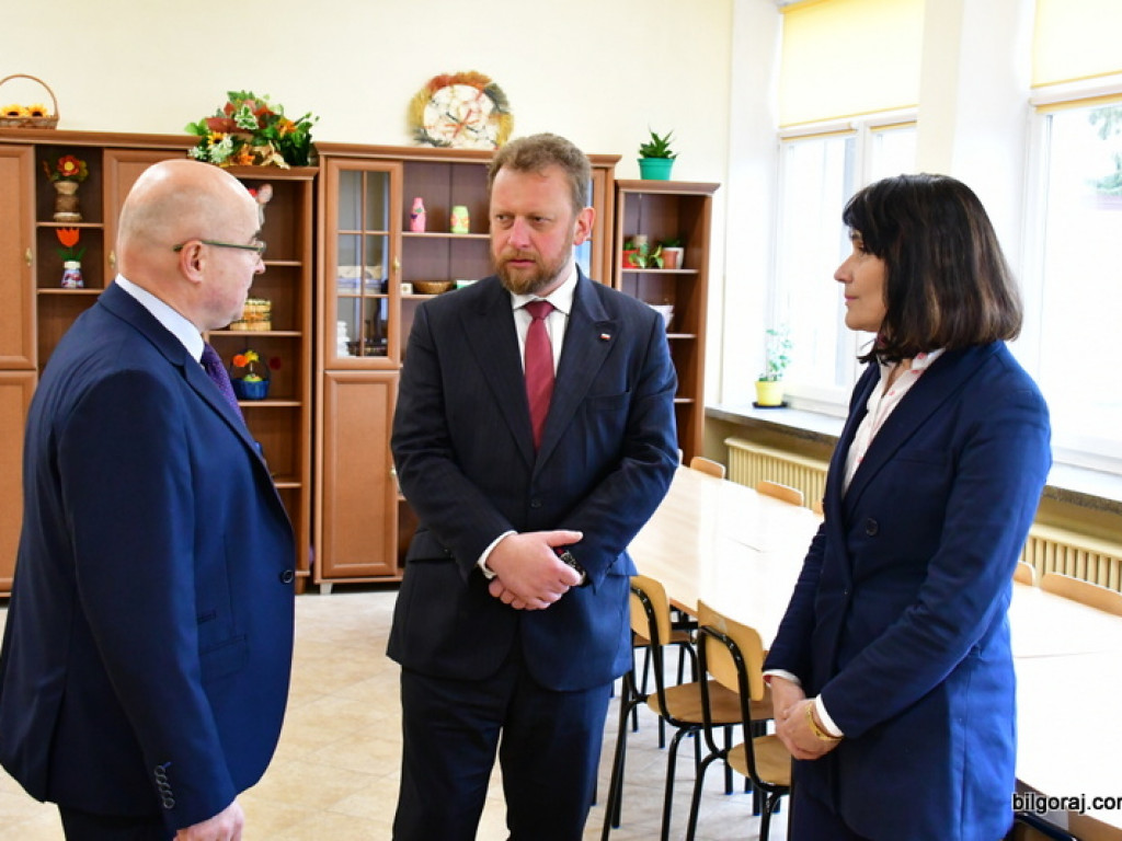 Minister zdrowia z wizytą w Medycznym Studium Zawodowym w Biłgoraju (FOTO)