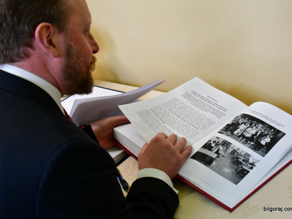 Minister zdrowia z wizytą w Medycznym Studium Zawodowym w Biłgoraju (FOTO)