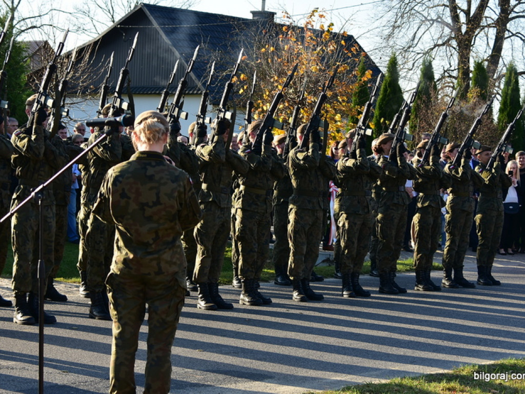 Pomnik ku czci mieszkańców Lipowca Starego został odsłonięty (FOTO)