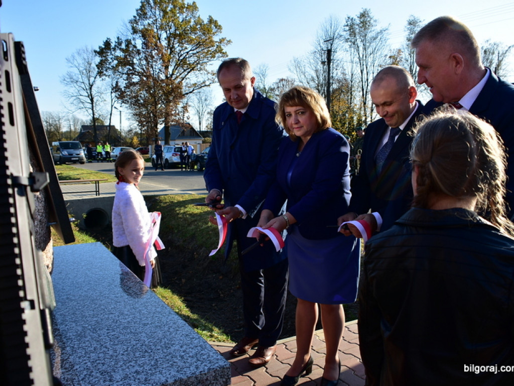Pomnik ku czci mieszkańców Lipowca Starego został odsłonięty (FOTO)